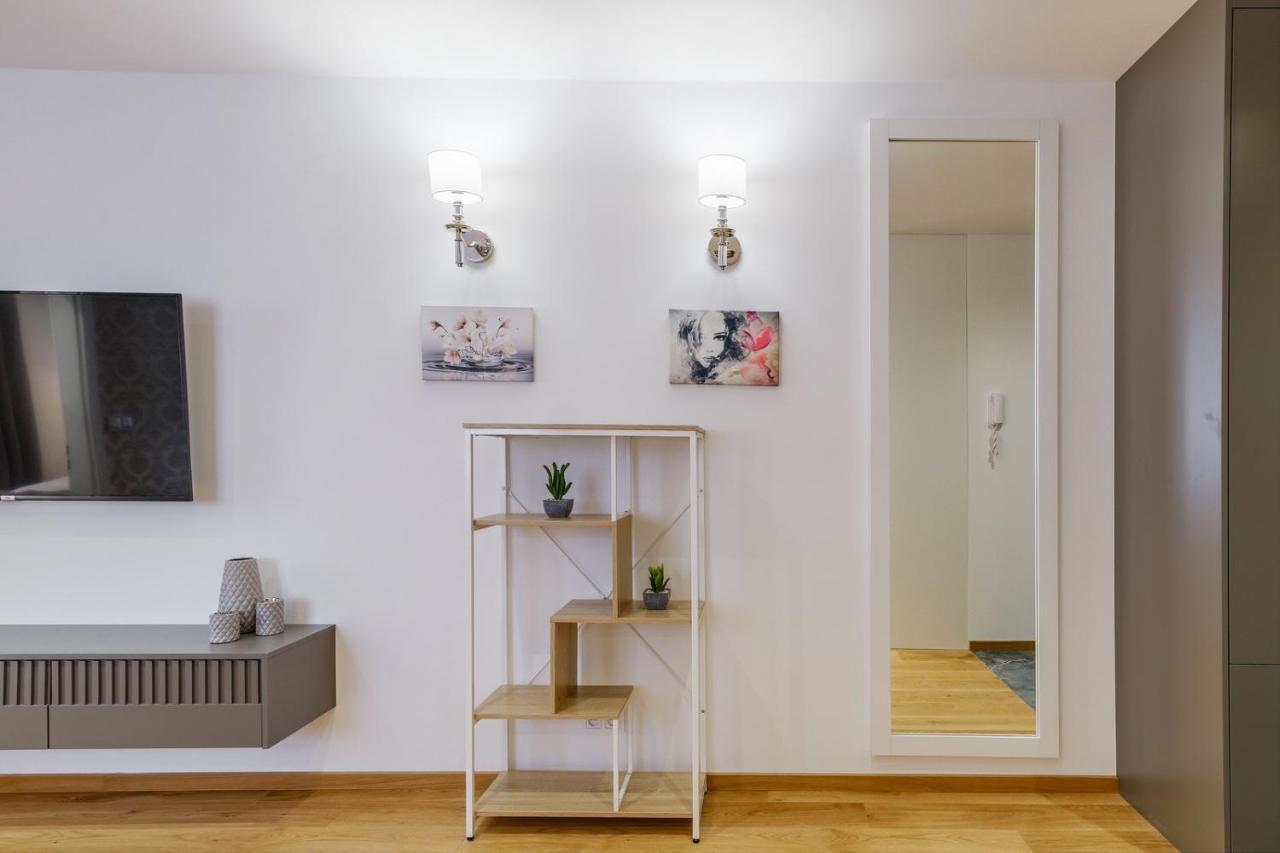 Florencja - Nowy Apartament W Centrum Miasta Z Klimatyzacja Oraz Zadaszonym Parkingiem W Cenie Nowy Targ Luaran gambar